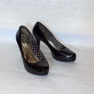 RAMPAGE Black heels